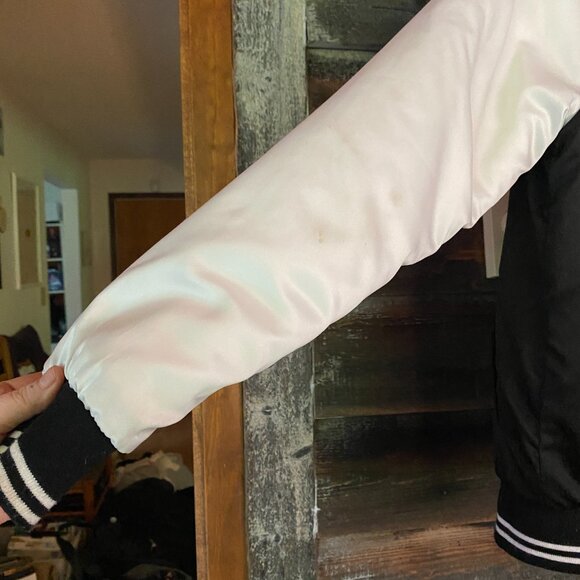 Lmtd Ed Official Taylor Swift 1989 embroidered bomber jacket "I Know Places" - Picture 10 of 15